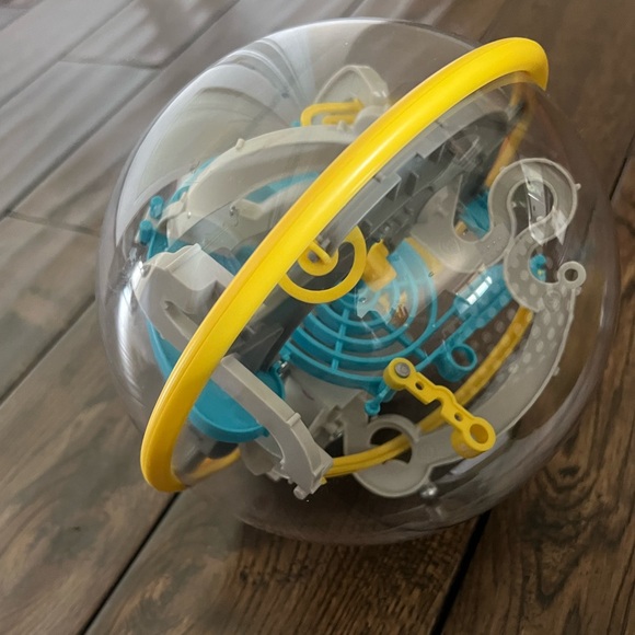 Perplexus Puzzle Ball - Picture 4 of 5